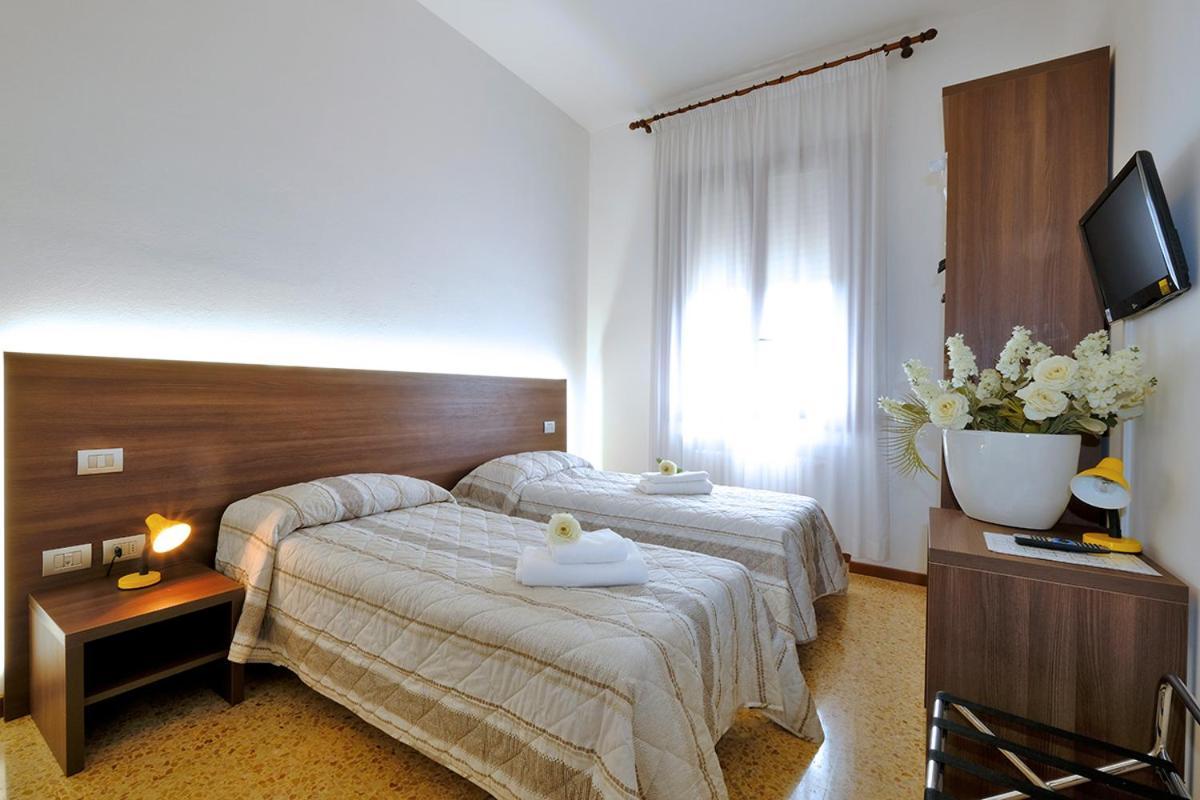Locanda Al Santuario Peschiera del Garda Kültér fotó