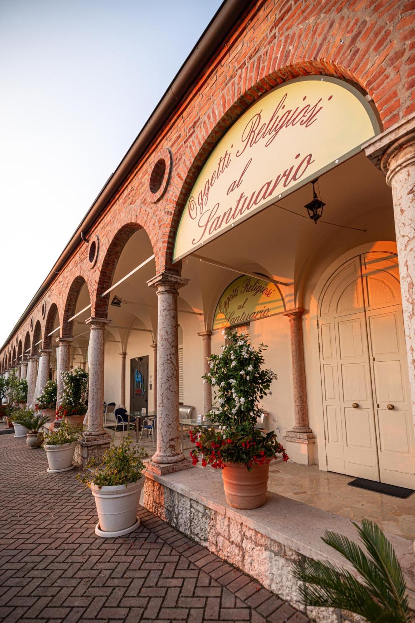 Locanda Al Santuario Peschiera del Garda Kültér fotó